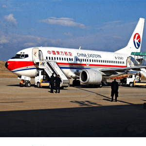 南昌航空空运航空快运业稳步发展的原因是什么？